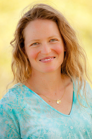 ClaireHeadShots-0092